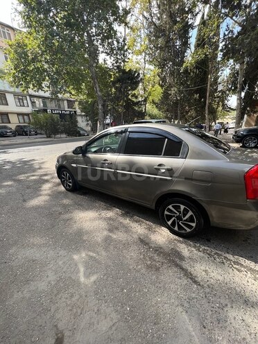 Hyundai Accent 2009, 256,480 km - 1.4 l - Bakı