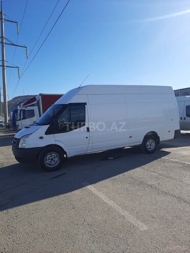 Ford Transit-2