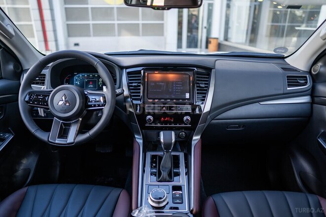 Mitsubishi Pajero Sport-8