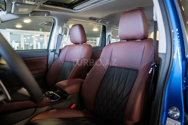 Mitsubishi Pajero Sport-13