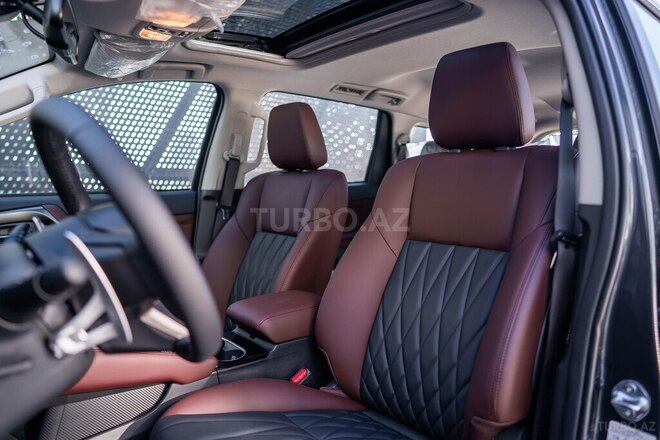 Mitsubishi Pajero Sport-14