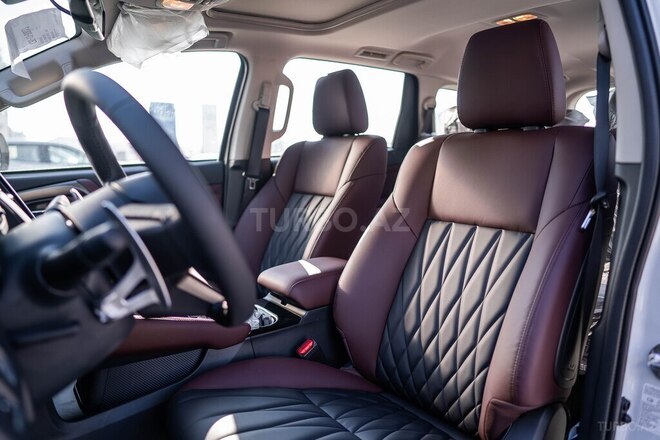Mitsubishi Pajero Sport-19