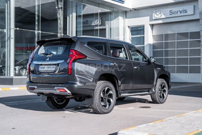 Mitsubishi Pajero Sport-6