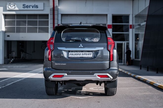 Mitsubishi Pajero Sport-5