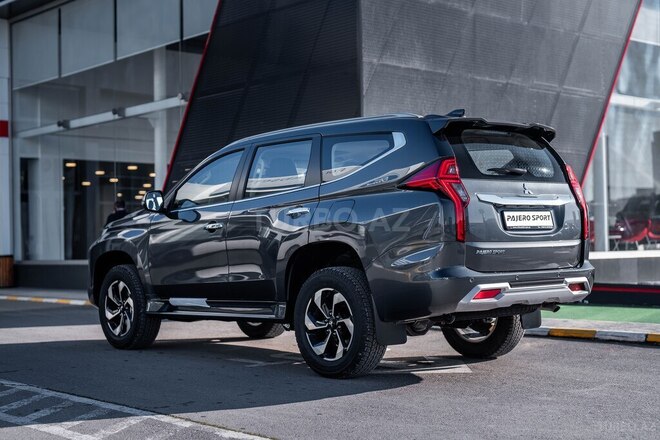 Mitsubishi Pajero Sport-4