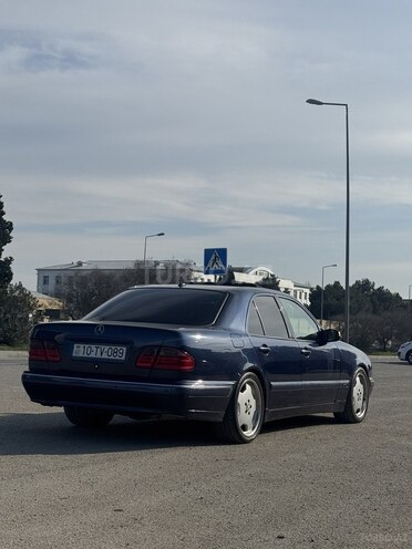 Mercedes E 320 2000, 450,000 km - 3.2 л - Bakı