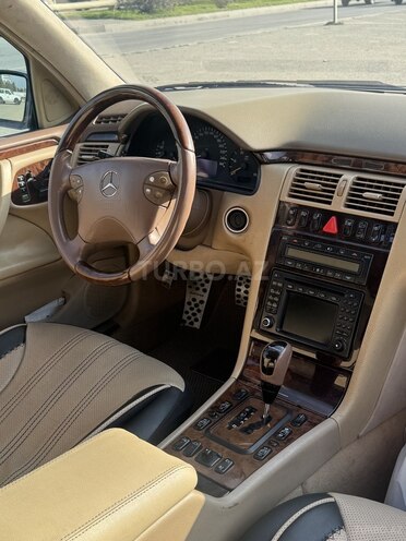 Mercedes E 320 2000, 450,000 km - 3.2 л - Bakı