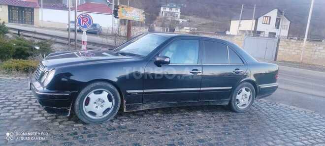 Mercedes E 320 2000, 500,000 km - 3.2 л - Qusar