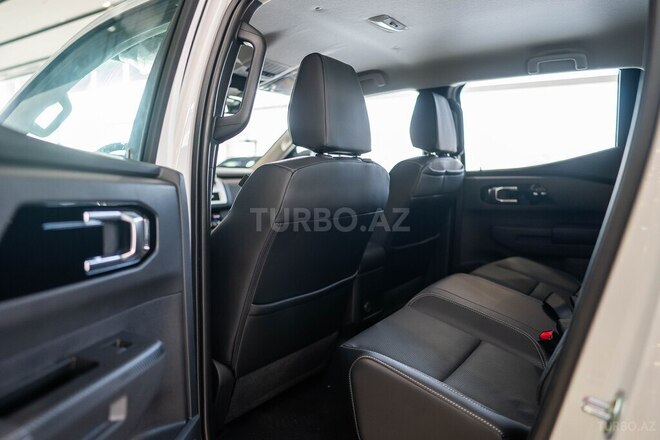 Mitsubishi L200-14