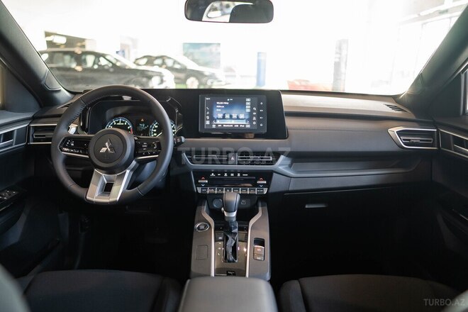 Mitsubishi Outlander Sport-15