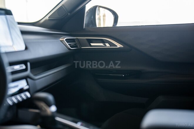 Mitsubishi Outlander Sport-9