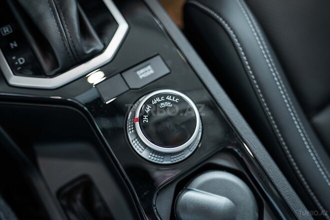 Mitsubishi L200-18