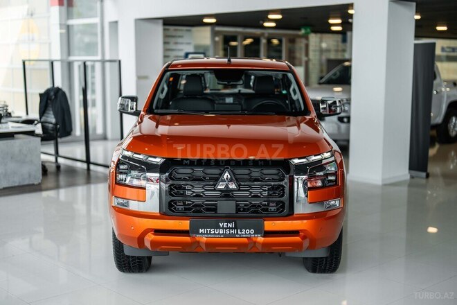 Mitsubishi L200-2
