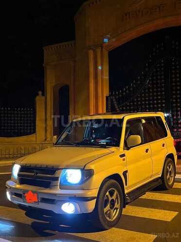 Mitsubishi Pajero io 2001, 279,000 km - 1.8 l - Zaqatala