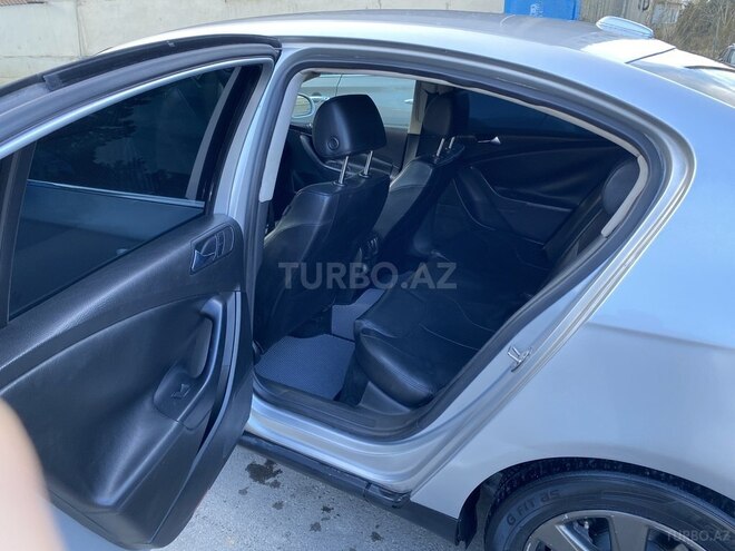 Volkswagen Passat 2005, 283,000 km - 2.0 l - Bakı