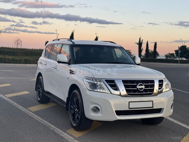 Nissan Patrol 2013, 199,000 km - 5.6 l - Bakı