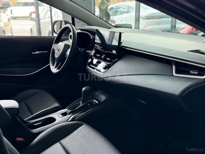 Toyota Corolla-11