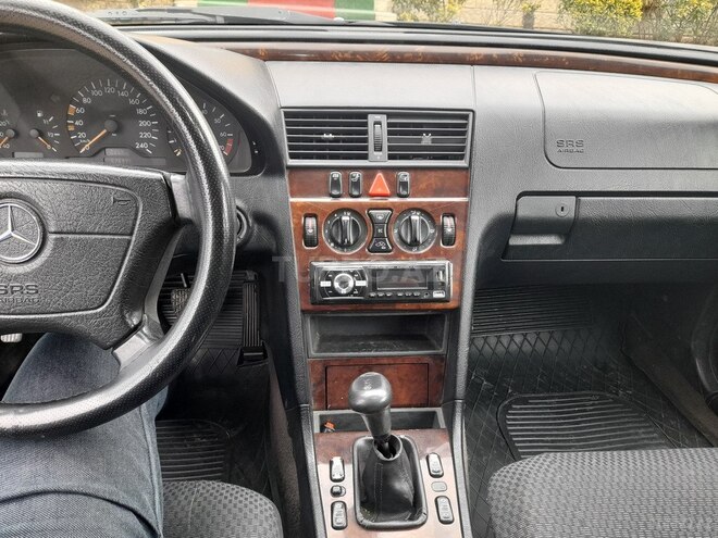 Mercedes C 200 1999, 345,678 km - 2.0 л - Gəncə