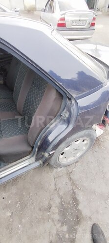 Mercedes E 250 1991, 600,000 km - 2.5 l - Şəki