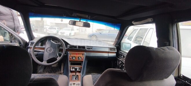 Mercedes E 250 1991, 600,000 km - 2.5 l - Şəki
