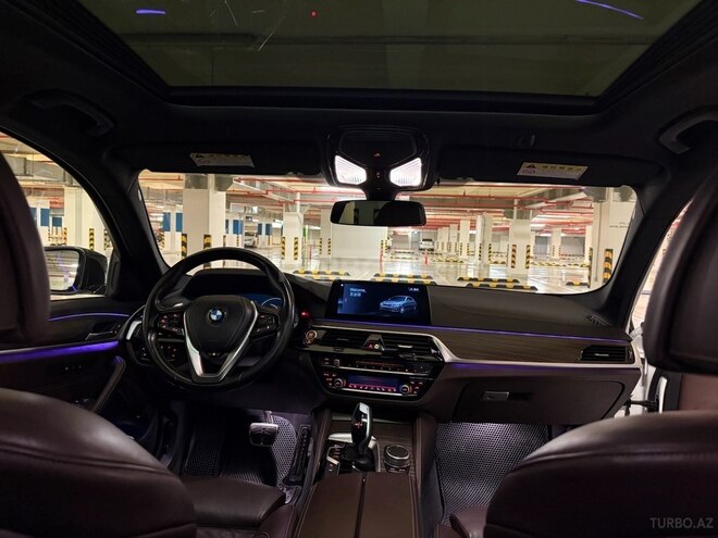 BMW 520 2017, 200,000 km - 2.0 l - Bakı