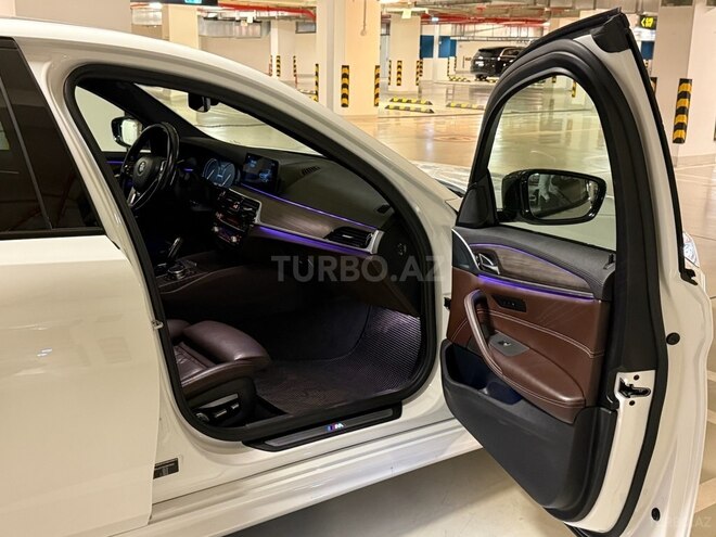 BMW 520 2017, 200,000 km - 2.0 l - Bakı