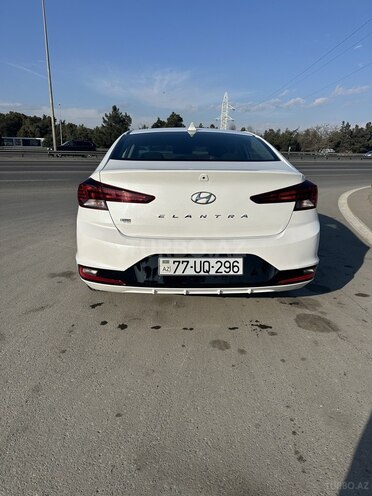 Hyundai Elantra 2019, 125,000 km - 2.0 l - Bakı