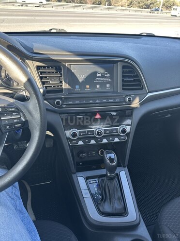 Hyundai Elantra 2019, 125,000 km - 2.0 l - Bakı