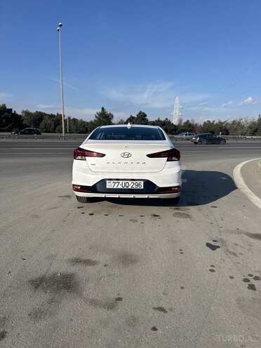Hyundai Elantra 2019, 125,000 km - 2.0 l - Bakı