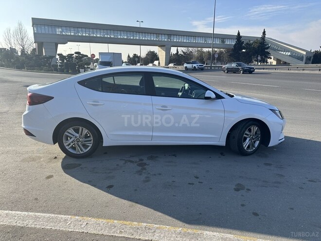 Hyundai Elantra 2019, 125,000 km - 2.0 l - Bakı