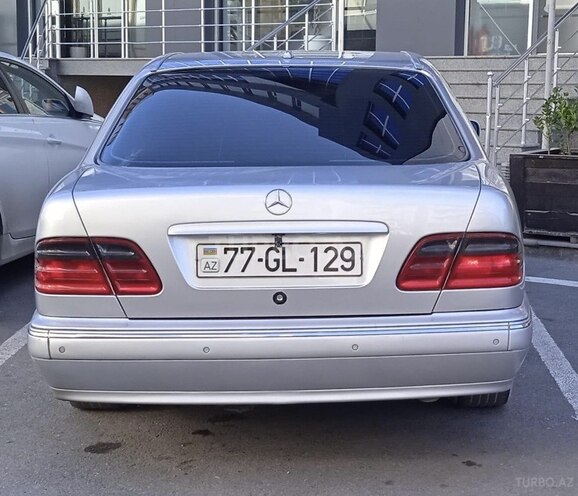 Mercedes E 220 d 2001, 659,000 km - 2.2 l - Bakı
