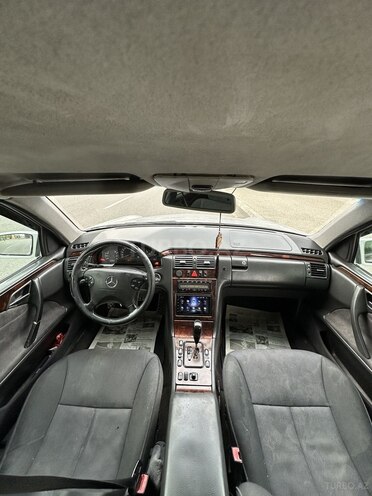 Mercedes E 220 d 2001, 659,000 km - 2.2 l - Bakı