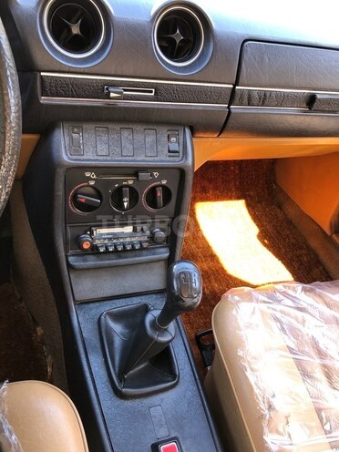 Mercedes E 230 1980, 188,000 km - 2.3 л - Bakı