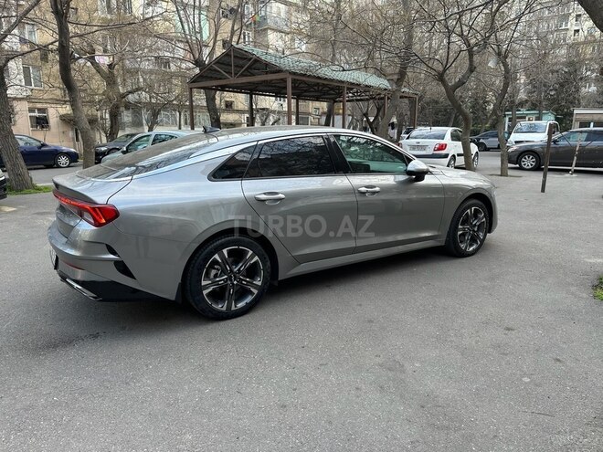 Kia K5-4