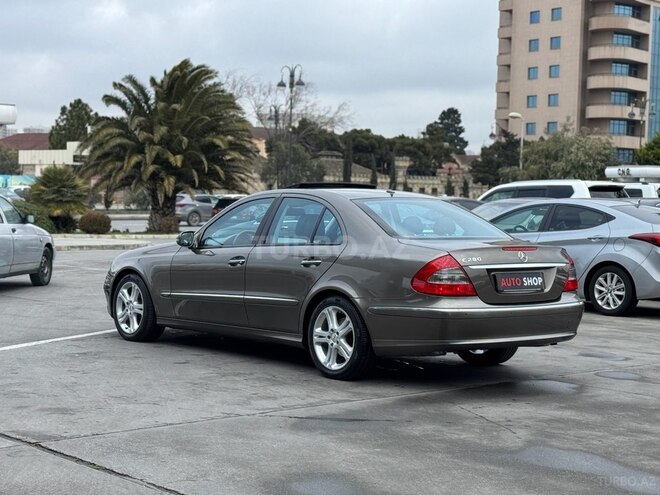 Mercedes E 280-7