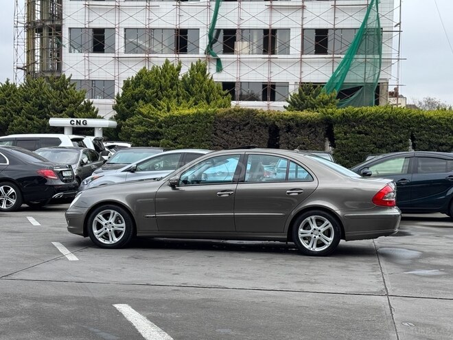 Mercedes E 280-9