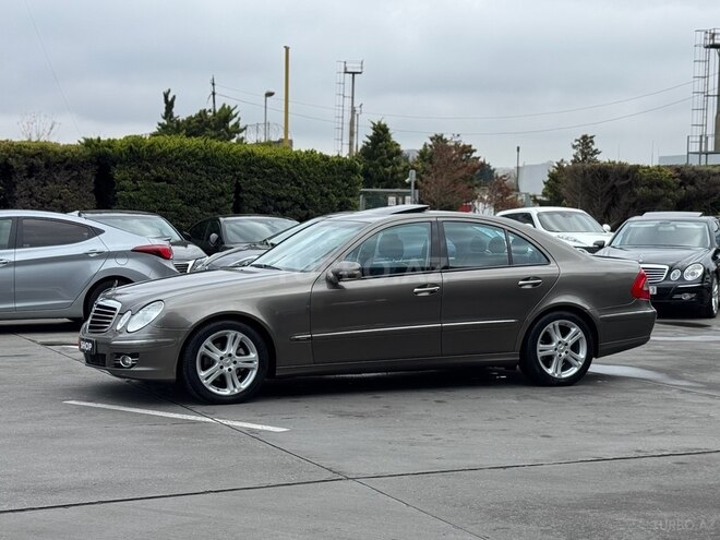 Mercedes E 280-10