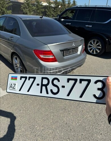 Mercedes C 250 2013, 176,000 km - 1.8 л - Bakı