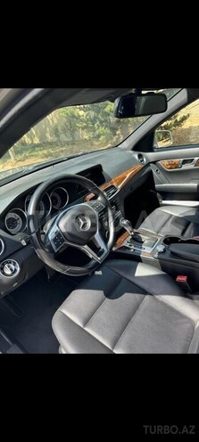Mercedes C 250 2013, 176,000 km - 1.8 л - Bakı