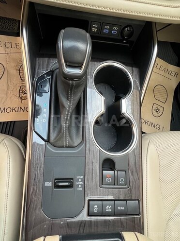 Toyota Highlander 2022, 32,250 km - 2.5 l - Bakı