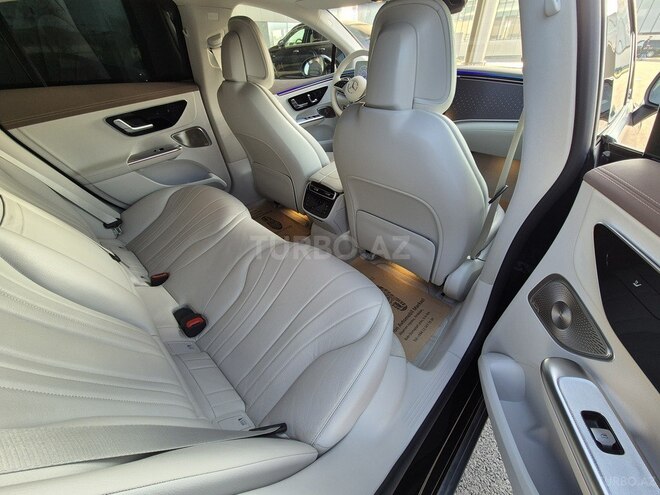 Mercedes EQE 350 2022, 23,000 km - 0.1 л - Bakı