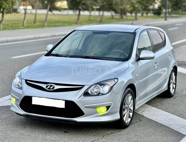 Hyundai i30 2010, 218,000 km - 1.6 l - Bakı
