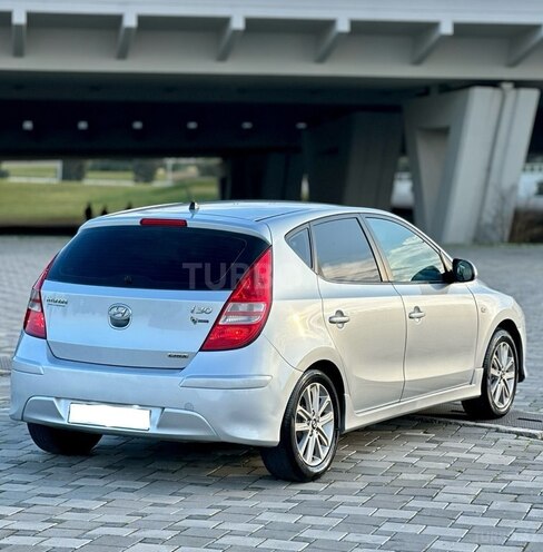 Hyundai i30 2010, 218,000 km - 1.6 l - Bakı