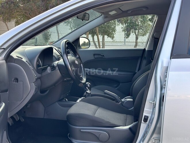 Hyundai i30 2010, 218,000 km - 1.6 l - Bakı