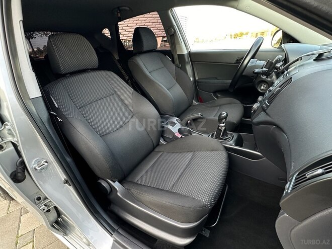 Hyundai i30 2010, 218,000 km - 1.6 l - Bakı