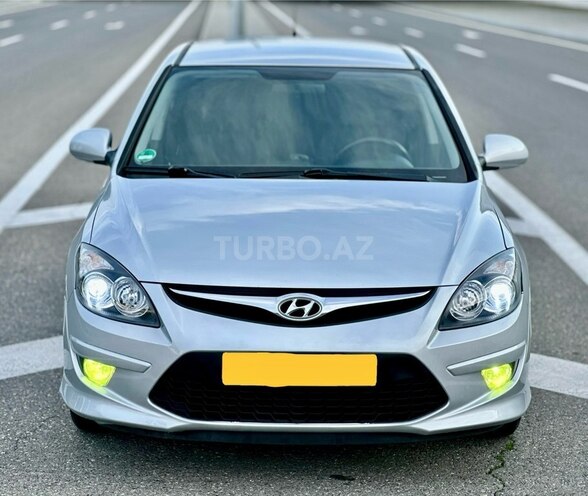 Hyundai i30 2010, 218,000 km - 1.6 l - Bakı