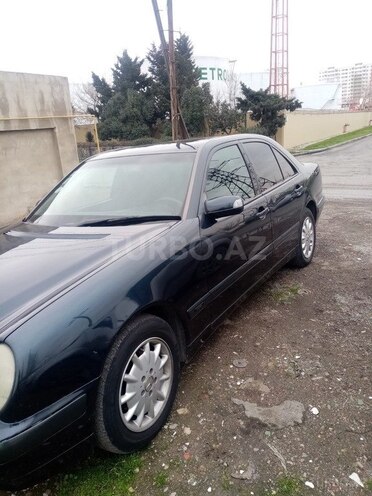 Mercedes E 220 d 2001, 397,000 km - 2.2 л - Bakı
