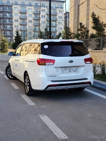 Kia Carnival 2016, 240,000 km - 2.2 l - Bakı