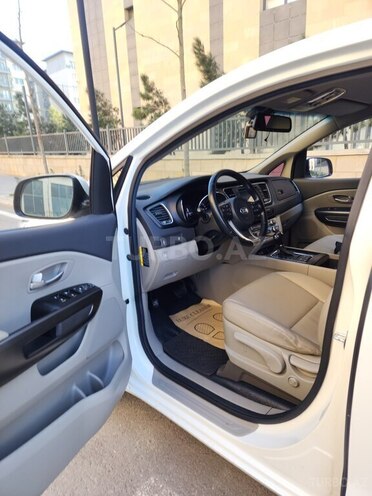 Kia Carnival 2016, 240,000 km - 2.2 l - Bakı