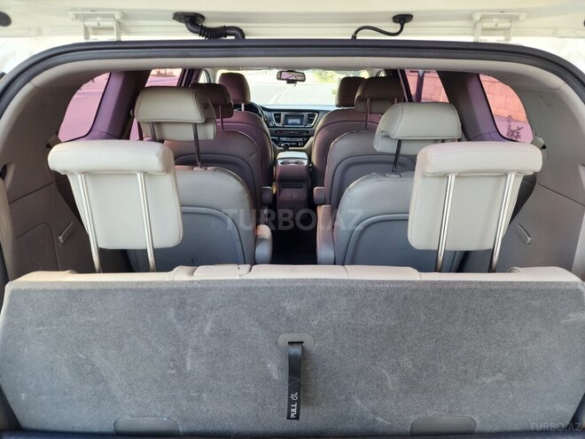 Kia Carnival 2016, 240,000 km - 2.2 l - Bakı
